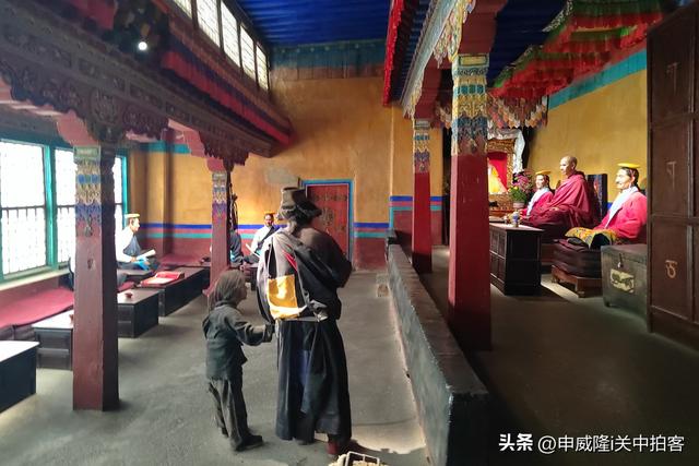 拉萨市：走进布达拉宫