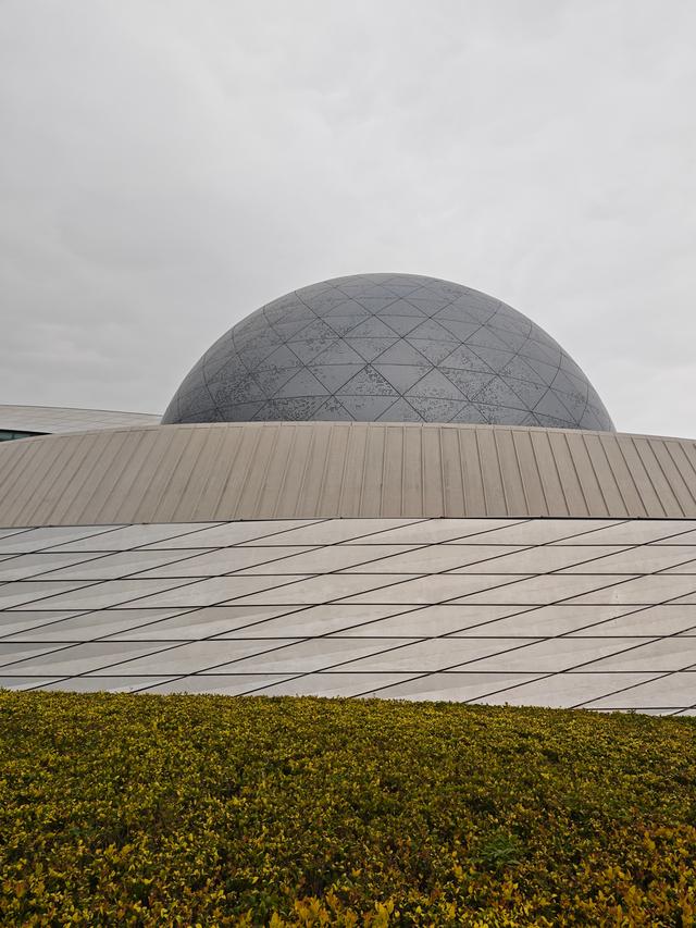 鹏少眼中的上海：亮点确实多，但也有槽点