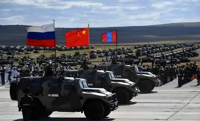 美国现在为何不敢招惹朝鲜？因为朝鲜做了3件事，让美国吃了大亏