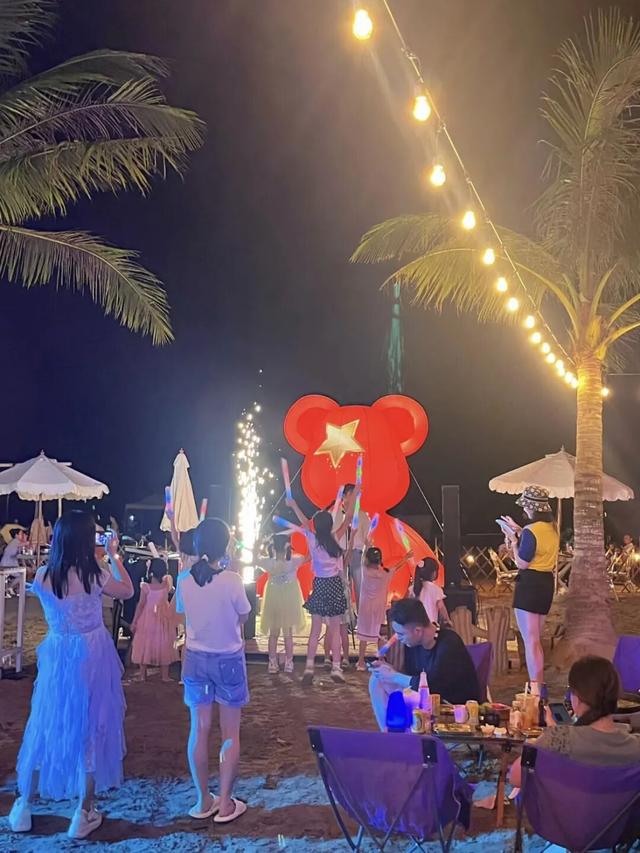 太火爆！金湾，一眼望去全是人！！
