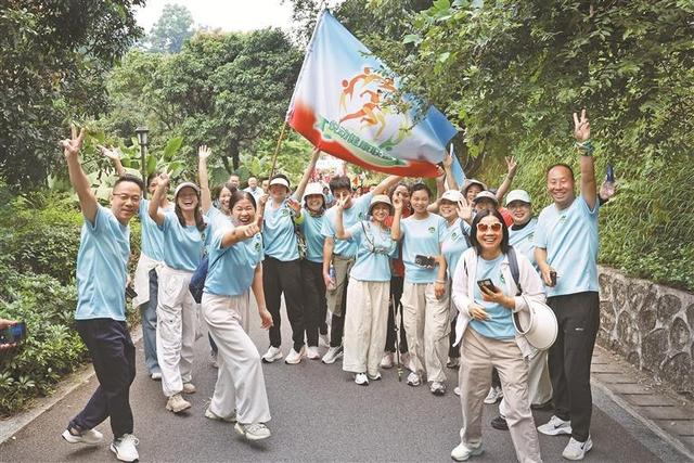 “英雄阳台山”暨中国·深圳第二十二届阳台山登山节在石岩圆满举行