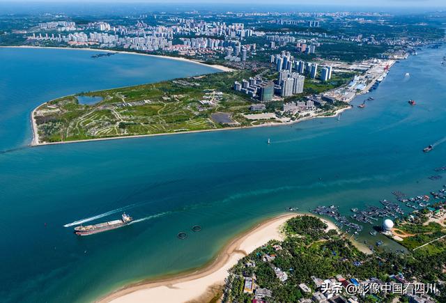 海南文昌：椰林湾引客来