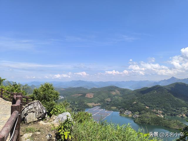 来广西旅游，别只知道桂林了，这个地方的山水一点也不逊色