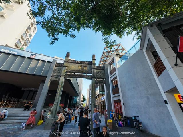 深圳这条街，曾经挤破头都难进入，现在扫码就进却为何没人去了？