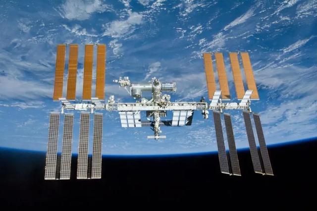 太空大变局！国际空间站确定坠毁，美国押注新赛道，中国真慢了吗