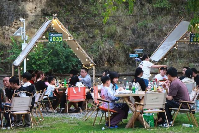 桐梓清凉游丨“露营热”激发旅游新活力