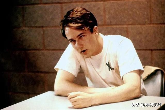 神反转的悬疑电影，推荐12部，看完震撼不已