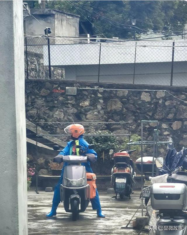 淘宝闪购女骑团：渔岛宝妈，攥紧了生活的车把