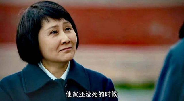 万万没想到，口无遮拦的张凯丽，因阅兵上的一句话，实现口碑逆转