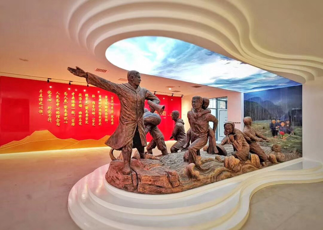 如果夏天有颜色，那么房山是_______