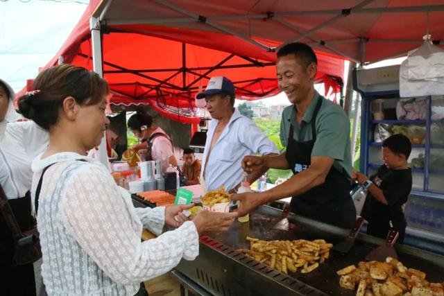 弥渡夏日荷塘等你来