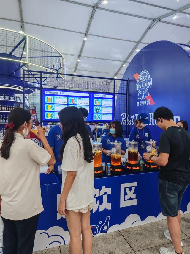 人人人人人！肇庆啤酒嘉年华开幕，现场好震撼→