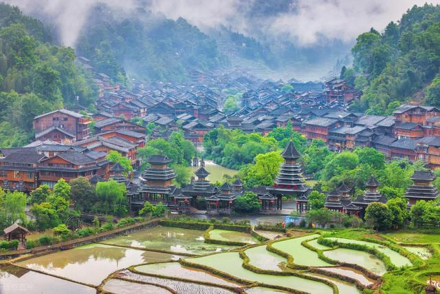 十一中秋长假反向旅游，6个人少景美的宝藏城市，选一个出发