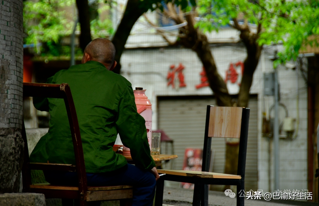 重庆嘉陵江边的老街，却是原来江北县的县城，简直太低调了