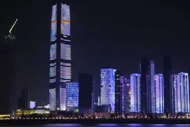 恭喜！武汉第一高楼又往前迈进了一步图片