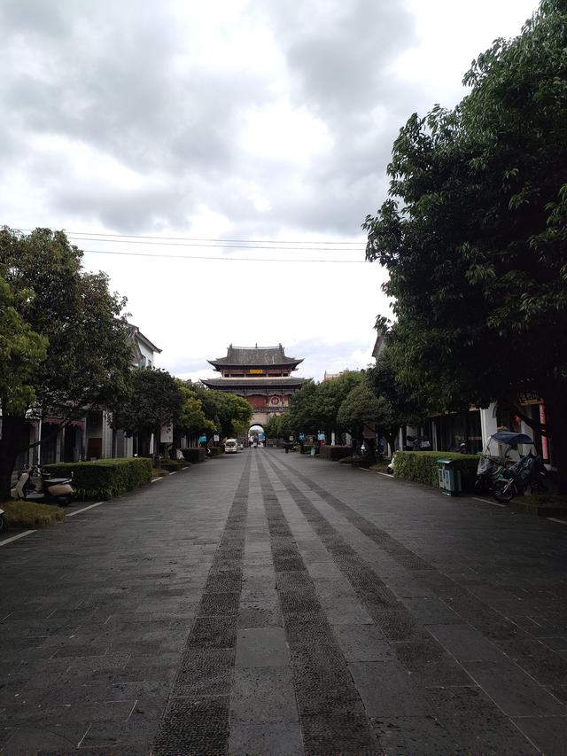 四赴腾马看腾冲 在英雄之城唤醒内心的英雄