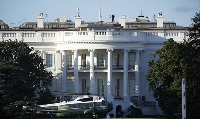 决裂至死？美前副总统离世，特朗普无动于衷，白宫降半旗敷衍了事