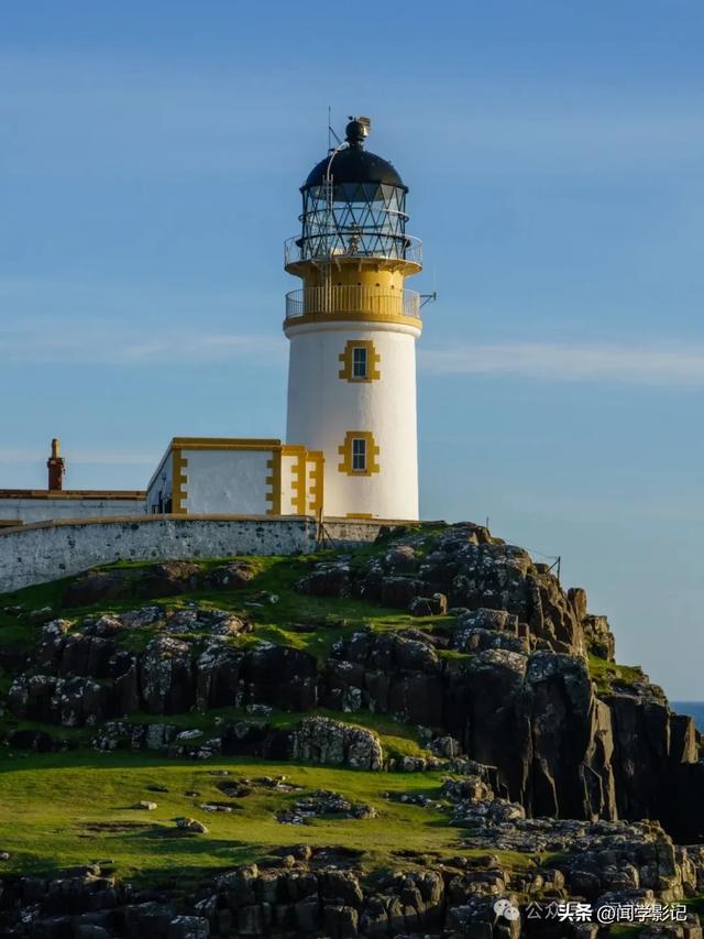 悬崖灯塔—英国•天空岛内斯特角灯塔