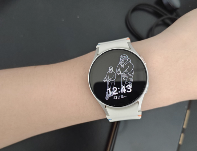 2025女性智能手表杀疯了！小米S3上榜，苹果华为甘拜下风？