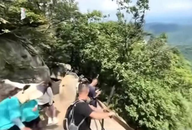 遗体找到！凤凰山失踪男子已遇难，死状惨烈，死因遭网友猜测