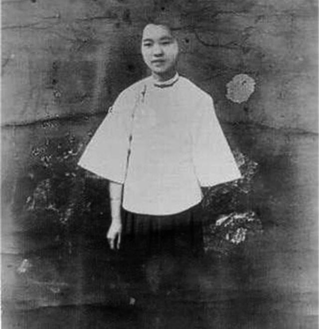 朱枫直到牺牲都不知，她视若己出的继女阿菊，其实是个国民党特务