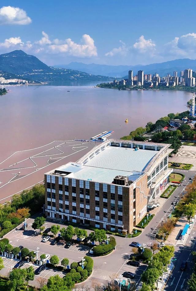高峡平湖再展画卷，这个秋天在开州汉丰湖乐享狂欢！