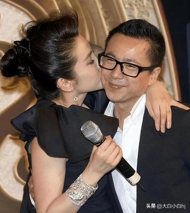 陪睡陪玩只是冰山一角！看到明星曝圈中内幕，才知道圈里水有多深