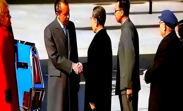首次访华就不尊重我国？中国当场撤走仪仗队：摆正态度再来吧！