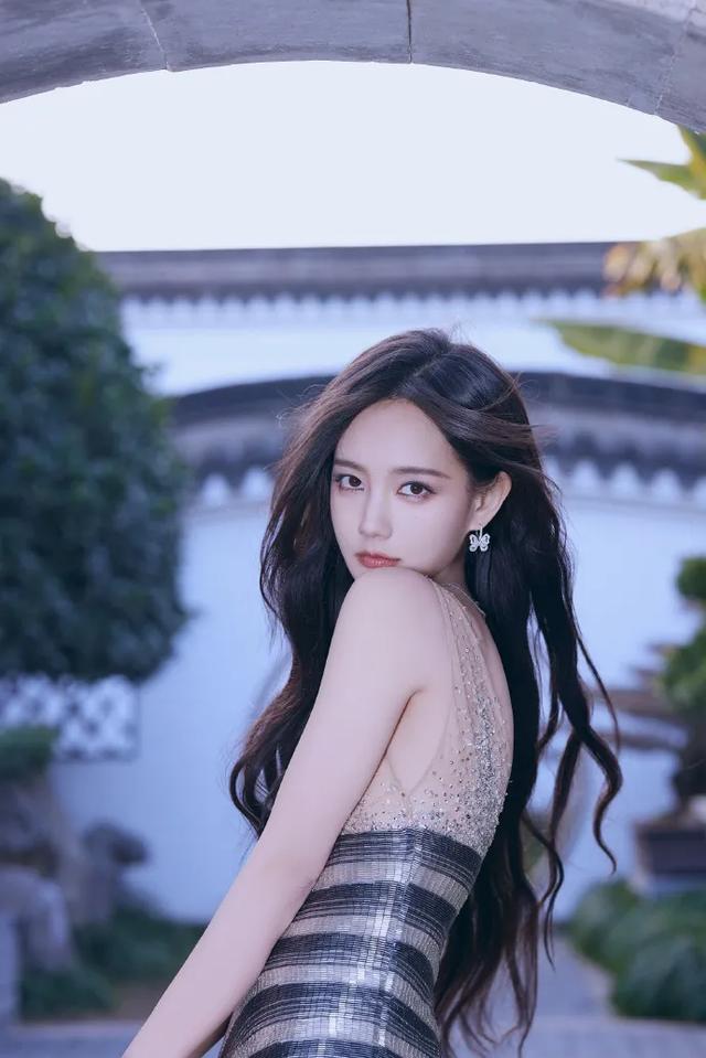 李一桐，又清纯又欲