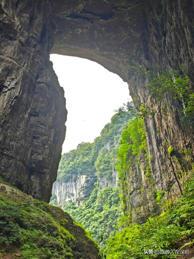 重庆天生三桥游玩攻略，穿越亿年的地质奇观，领略自然的鬼斧神工