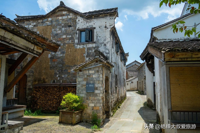 “900岁”杭州山村，秋日绝美如画，可享受顶级大师设计审美！