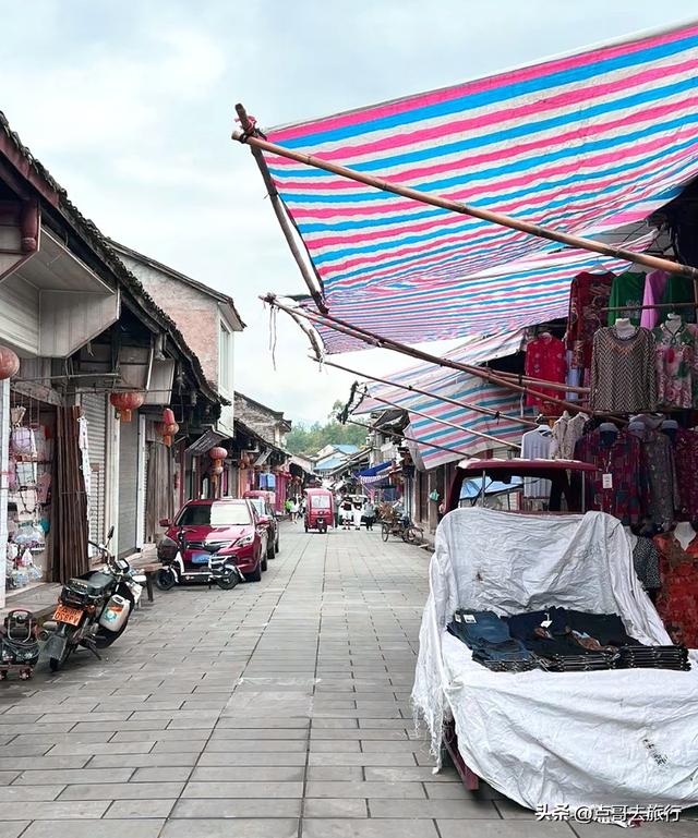 成都边陲小镇，被严重低估，古朴原始，每一个景点都让人惊叹！