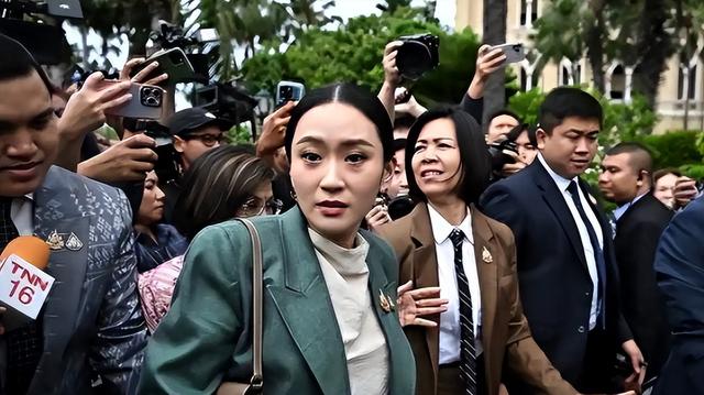 洪森赌赢了，佩通坦接受判决，不到24小时中方出手，送泰国一句话