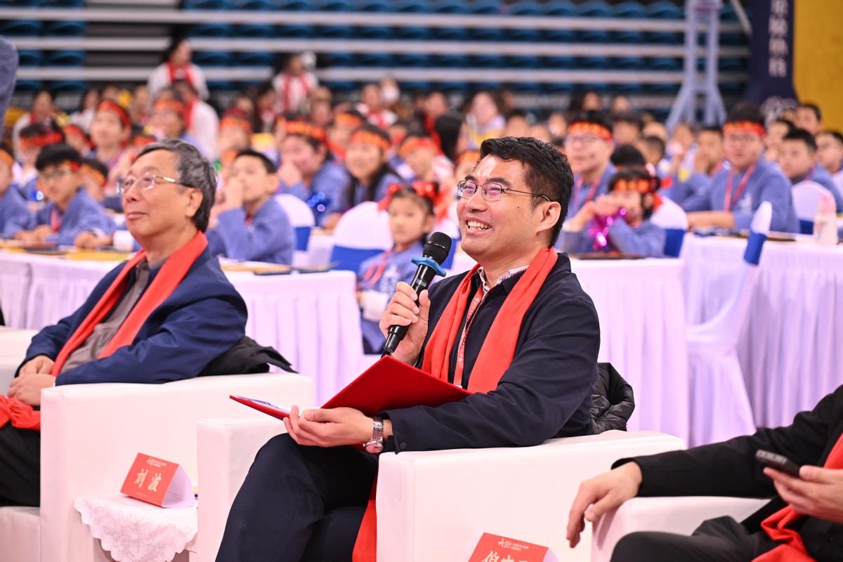 千年珠算邂逅大国重器——第二届"大位杯"青少年非遗美育实践活动在哈尔滨圆满收官(图6) 千年珠算邂逅大国重器——第二届"大位杯"青少年非遗美育实践活动在哈尔滨圆满收官(图6)