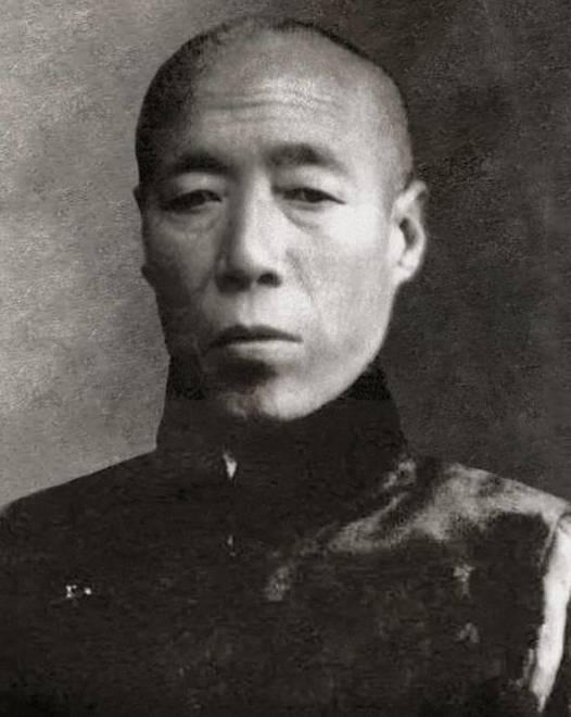 清朝灭亡后，李莲英姐姐才敢说出实情：慈禧其实不是病死的！