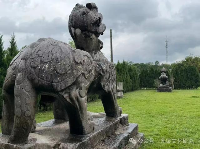 实地探访南京狮子冲昭明太子萧统和他母亲丁令光的安宁陵