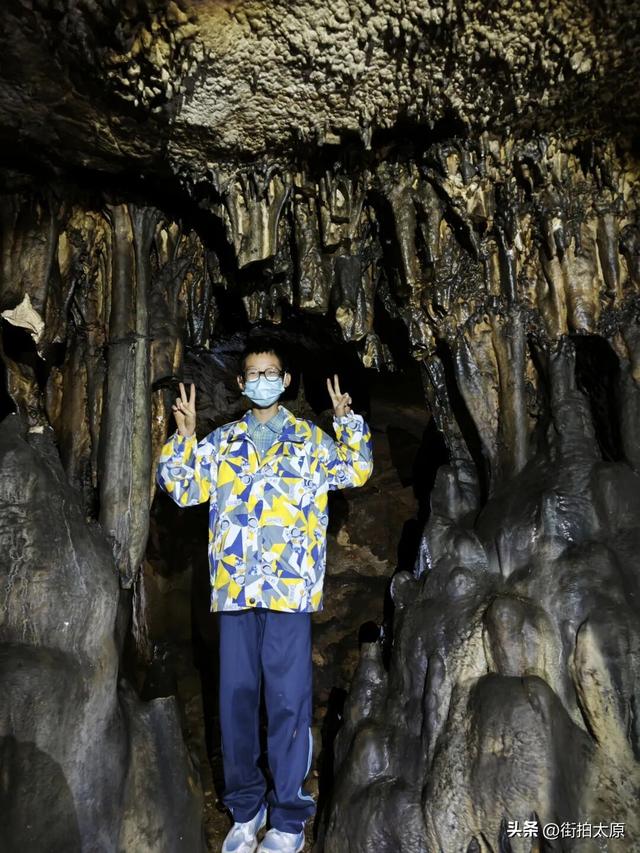 山西阳泉发现一处山洞，洞口阴森诡异，内部犹如一个玄幻空间