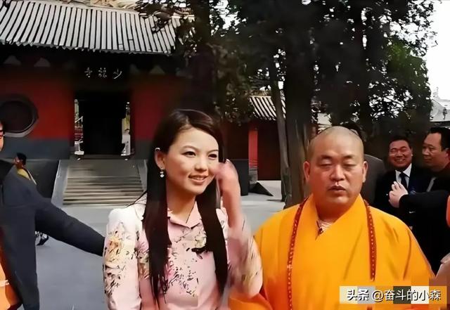 李湘不再隐忍,公开坦白与释永信的关系,黑丝亲吻照终于真相大白