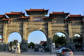 亚洲最大的寺庙是哪里？河南南海禅寺图片