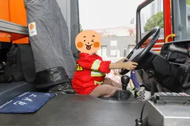 做一天“烈火英雄”！3岁肿瘤患儿圆梦济南消防图片