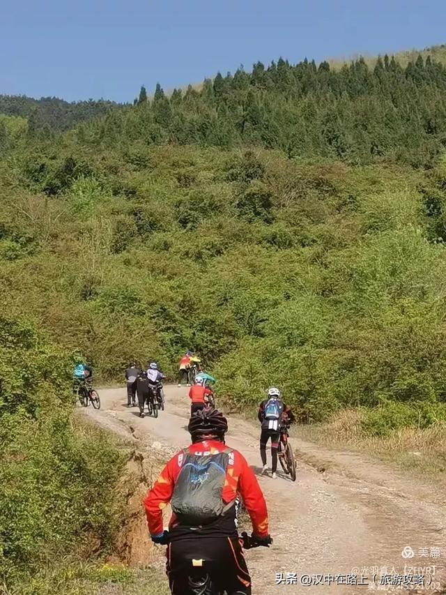 骑游陕南的三大古寺庙