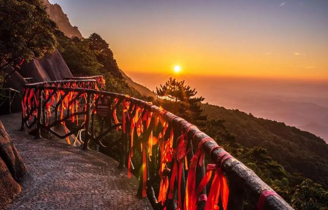 灵山福地探秘：这个天生玄武奇观不要错过