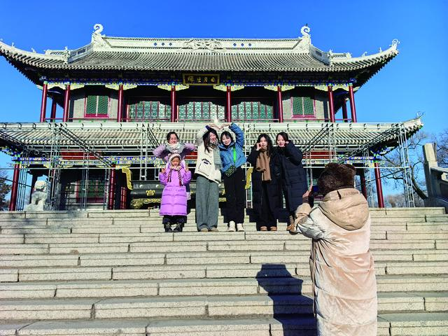 齐齐哈尔：明月岛“打卡”欢乐多