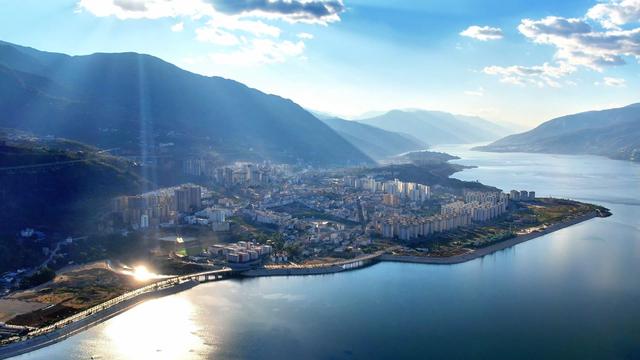 避寒云南目的地太多，究竟如何选择？