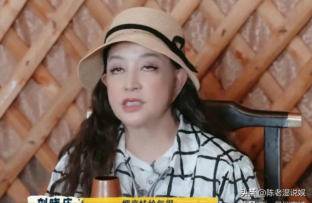 陪玩陪睡仅冰山一角！集体开嫖、舔手指、互撕，"圈中内幕"太荒唐