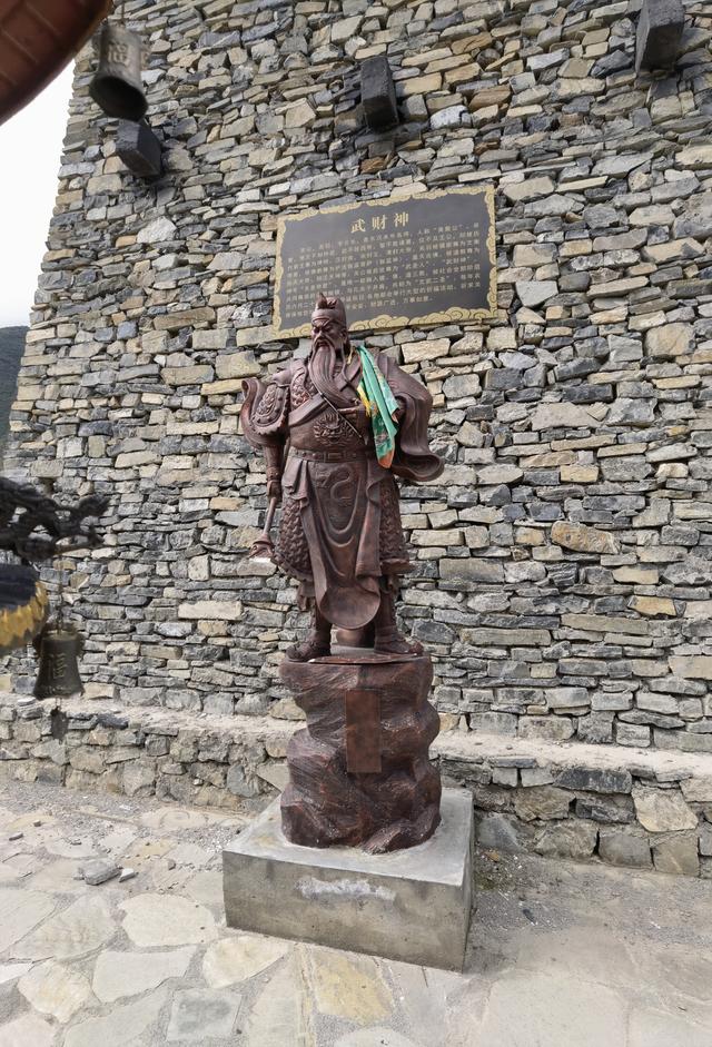 穿隧跨桥寻古，陇南川北历新——平绵高速国庆行