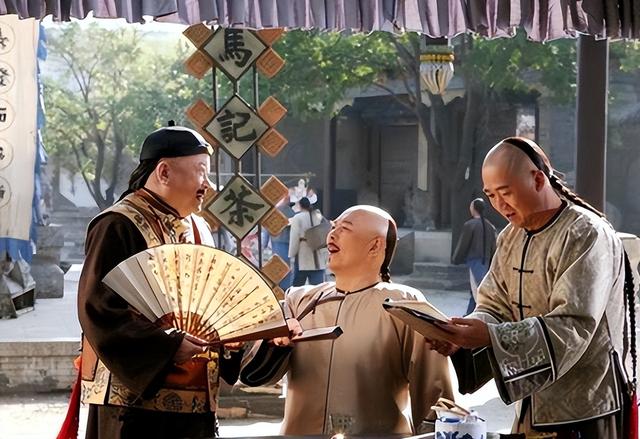 乾隆出一上联：坐北朝南吃西瓜	，皮往东放！为何纪晓岚却不敢对？