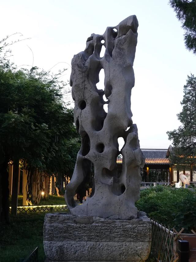 山东，有一座2000年前的一线城市，去青州古城赶一场槐花雨