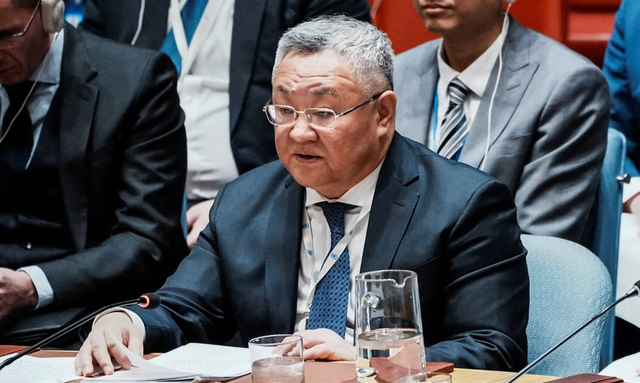 傅聪大使的提醒应验了	，美军空袭叙利亚70多个目标，沙拉极度不安