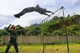 当兵时，团长说很快让我接任连长，不成想，却很快安排我转业了图片